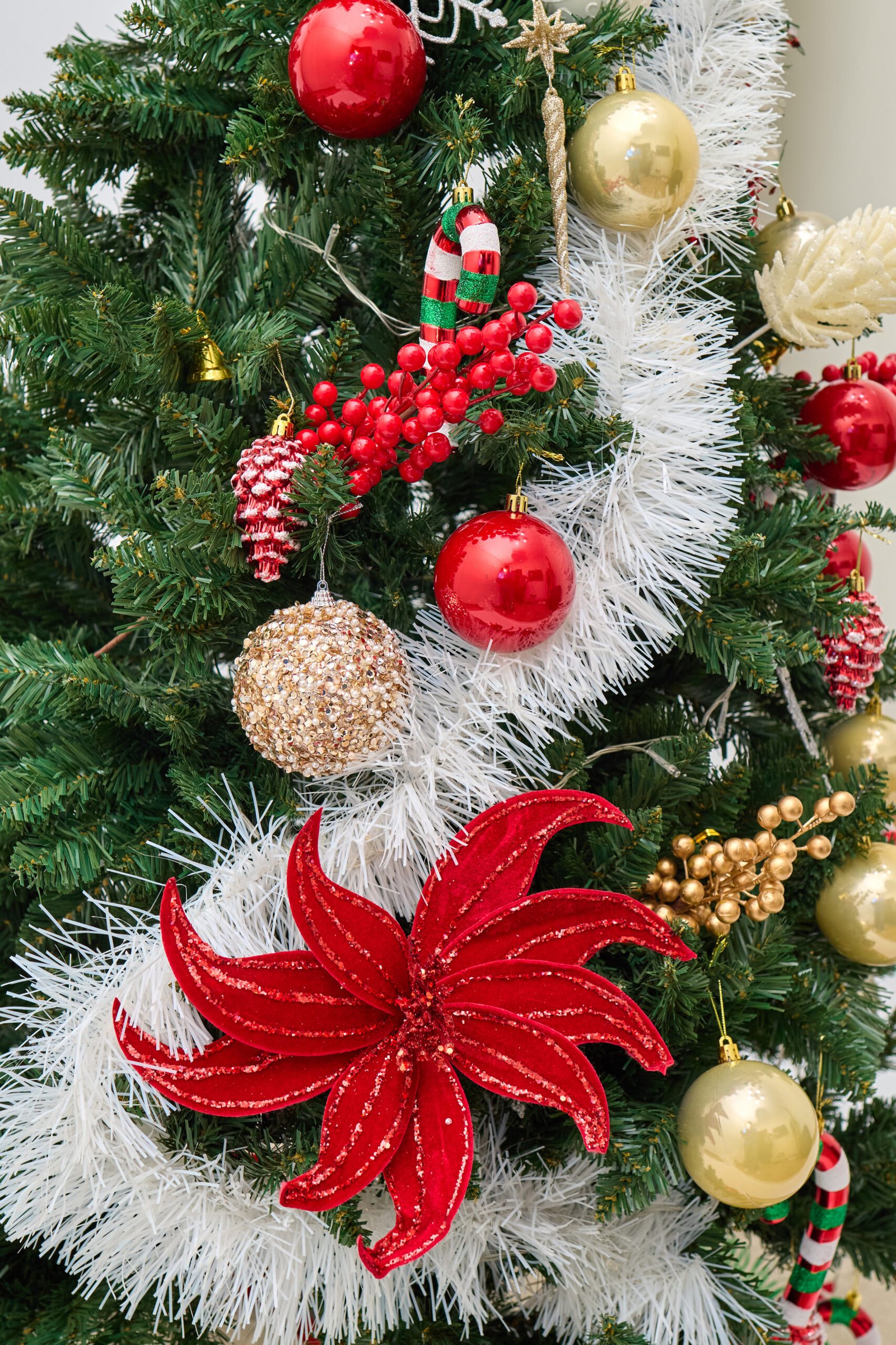 Christmas Tree <br> Red - Gold - White <br> (include accessories) - Image 2